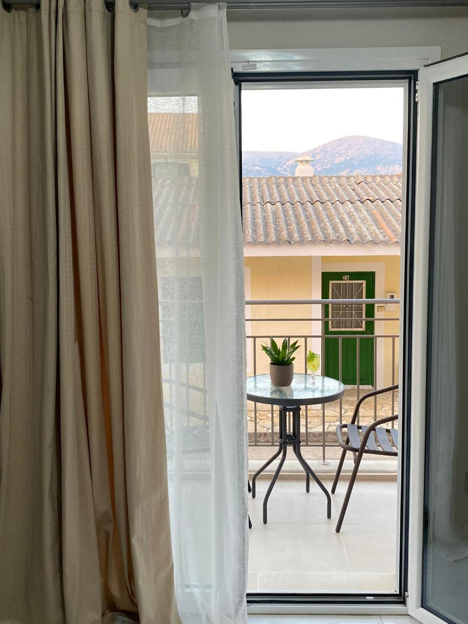 Arian Apartments Argostoli  Luaran gambar